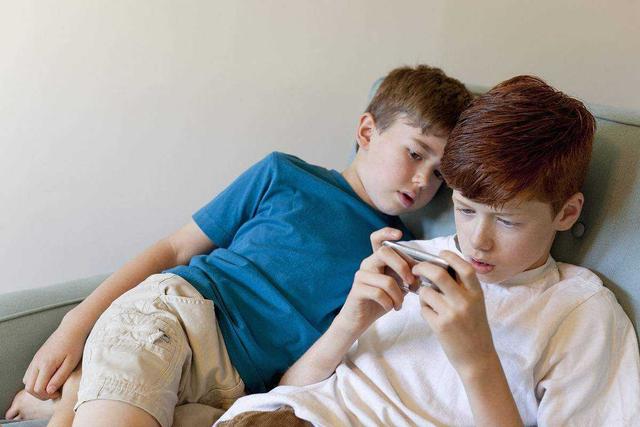 东莞怎么让孩子戒掉手机游戏的瘾，东莞手机游戏成瘾怎么办？